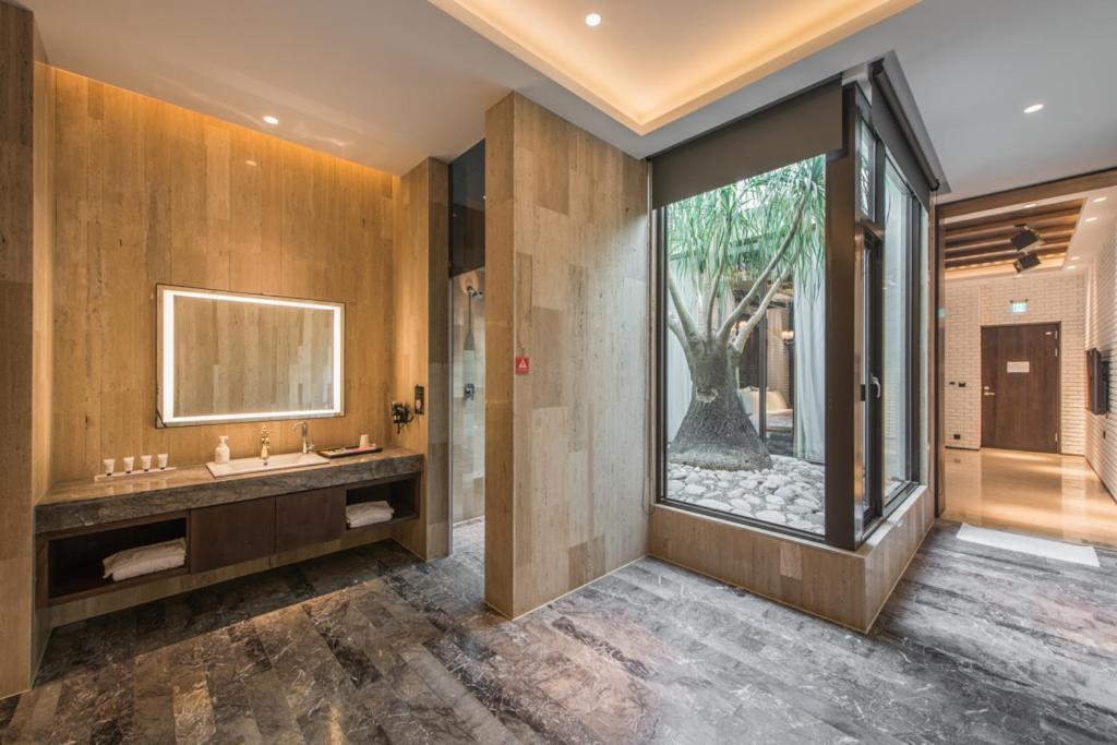 Green Palm Motel Юаньлінь Екстер'єр фото